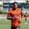 Young Siyaya to make Sharks debut